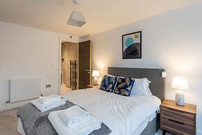 Modern & Stylish 2 Bed York Apartment