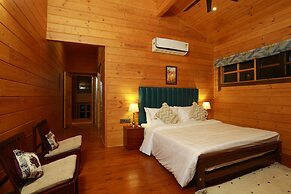 ama Stays & Trails The Malabar Villa Heliconia, Kozhikode