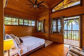 ama Stays & Trails The Malabar Villa Heliconia, Kozhikode