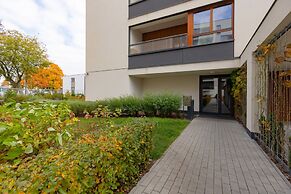 Warsaw Two-bedroom Apartment by Renters