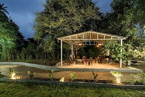 CosmicStays Casa Ivory Pool Villa Mulshi