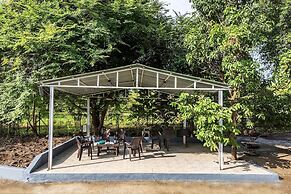 CosmicStays Casa Ivory Pool Villa Mulshi