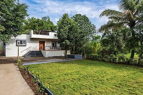 CosmicStays Casa Ivory Pool Villa Mulshi