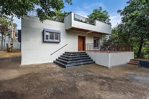 CosmicStays Casa Ivory Pool Villa Mulshi