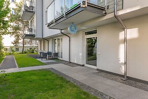 Lion Apartments - Pink i Mustang Studio