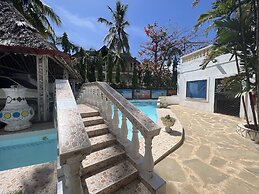 Charming and Remarkable15-bed Villa in Diani Beach