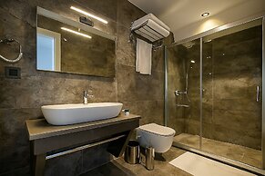 Axu Airport Hotel