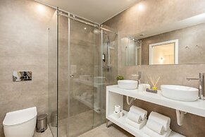 Travelstaytion - Central in Oporto