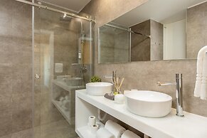 Travelstaytion - Central in Oporto