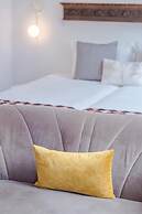 Youropo - The Tower 1F