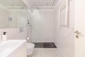 Youropo - The Tower 7F