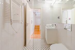 Youropo - The Tower 7F