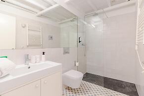 Youropo - The Tower 7F