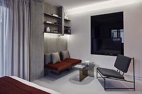 The Newel Metaxourgeio