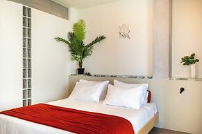 The Newel Metaxourgeio