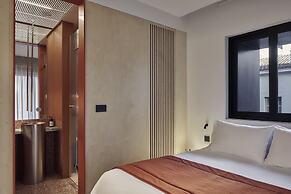 The Newel Metaxourgeio