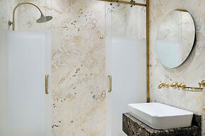 Al Samriya, Autograph Collection