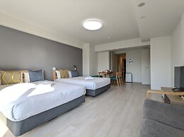 ESLEAD HOTEL OSAKA TSURUHASHI