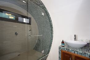 Saranda Boutique Hotel