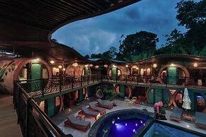 Saranda Boutique Hotel