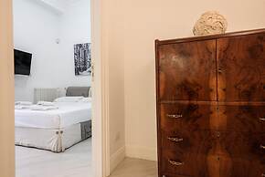 Palazzo Dello Spagnolo Suite