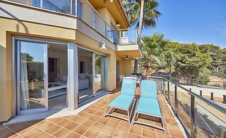 Universal Aquamarin Beach Houses