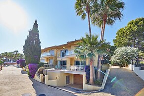 Universal Aquamarin Beach Houses