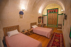 Pietra Cave Suites