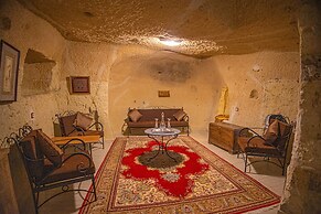 Pietra Cave Suites