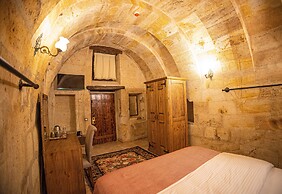 Pietra Cave Suites