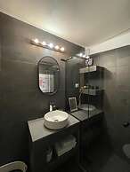 Ermoo Athens Modern Living