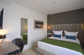 Maia Hotel Suites