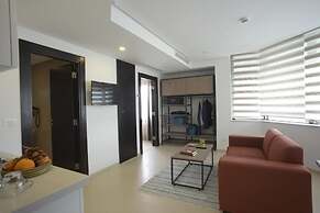 Maia Hotel Suites