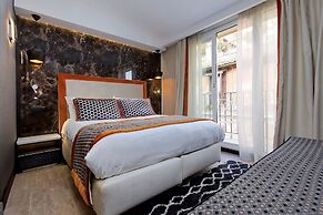 HELMIRAGE PIAZZA DI SPAGNA SUITE