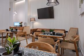 Marea Boutique Suites