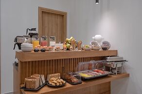 Marea Boutique Suites