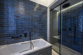 Marea Boutique Suites