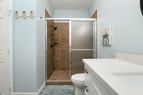 Sunrise Paradise 3 Bedroom Home by RedAwning