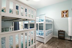 Sunrise Paradise 3 Bedroom Home by RedAwning