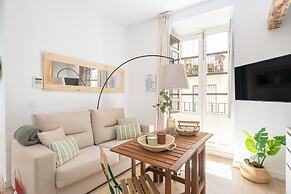 Apartamentos Luna Suites Palacio Dorita