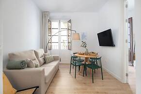 Apartamentos Luna Suites Palacio Dorita