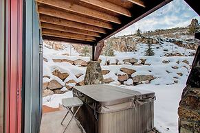 Fairway Ski and Golf Retreat by Avantstay Blocks From the Ski Lift! Be