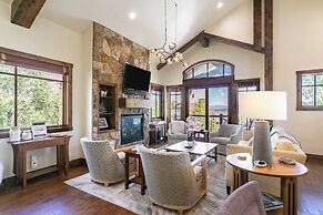 Fairway Ski and Golf Retreat by Avantstay Blocks From the Ski Lift! Be