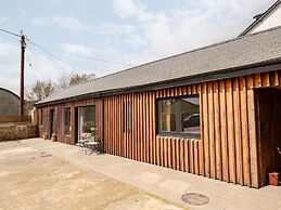 1 Caddaford Barns