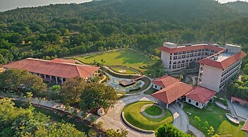 Bhanu The Fern Forest Resort & Spa