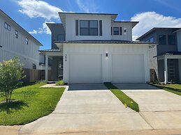 Redfish Harbor Pelican Place