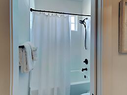 Redfish Harbor Pelican Place