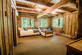Northern Nights Chalet Wanderlust Abodes