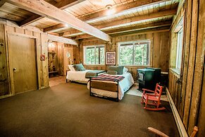 Northern Nights Chalet Wanderlust Abodes
