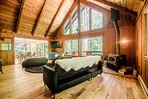 Northern Nights Chalet Wanderlust Abodes